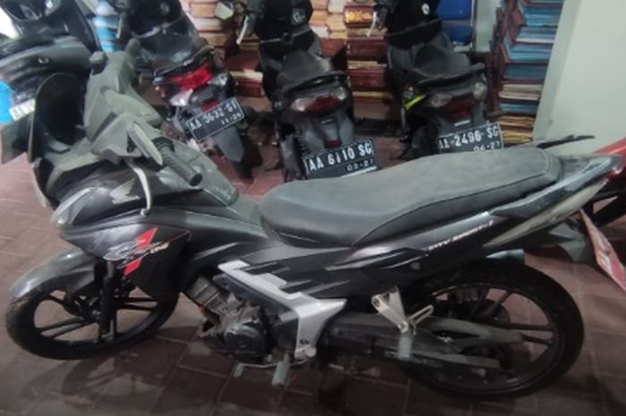 Motor Bebek Kopling Paling Kencang, Honda CS1 Lengkap Ditawarkan Rp 1,5 Juta